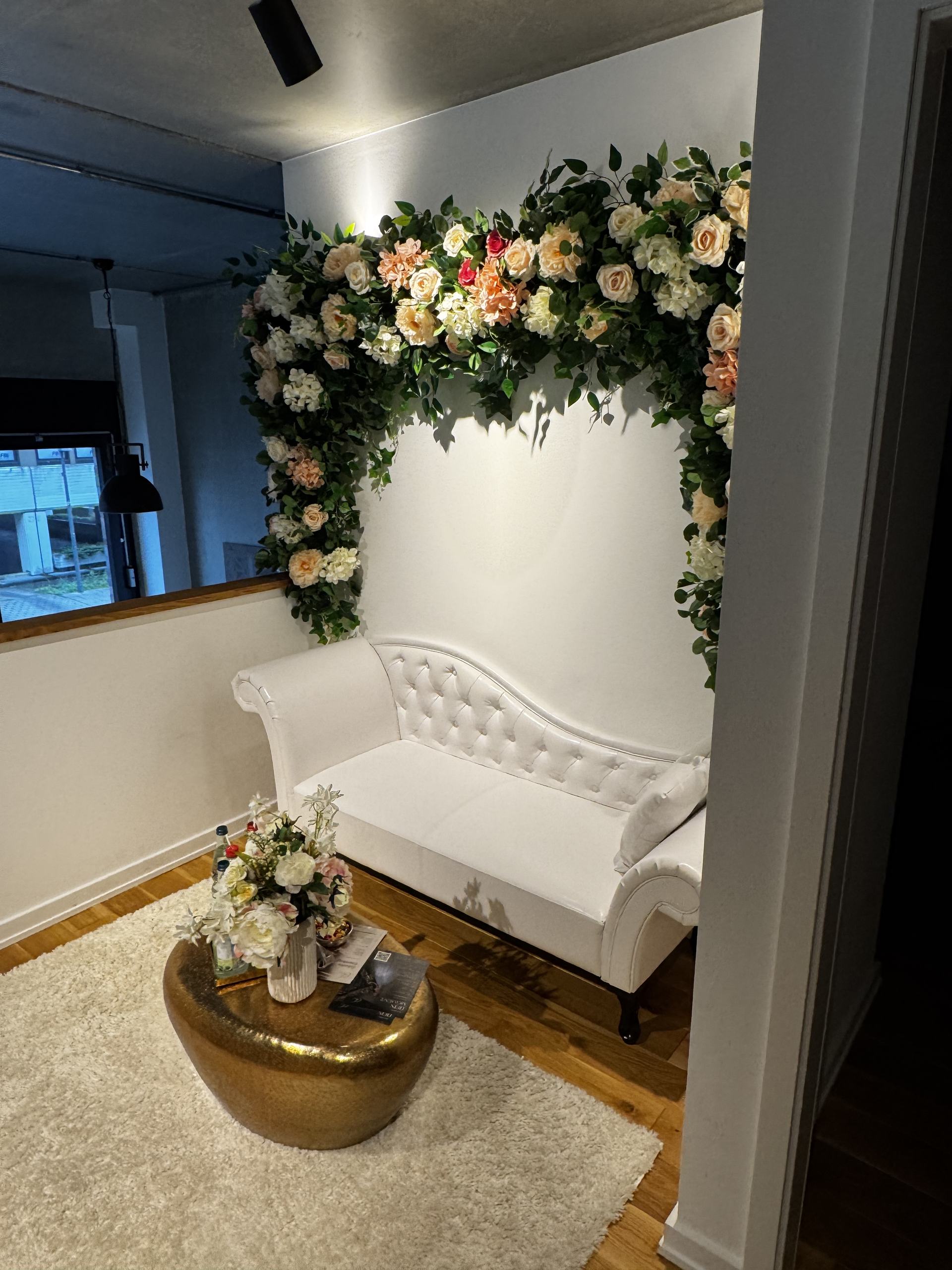 CoLective, Der Space: Floral-Lounge